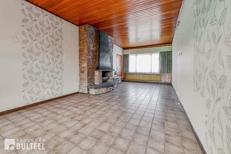 Te renoveren woning op toplocatie in Belsele!
