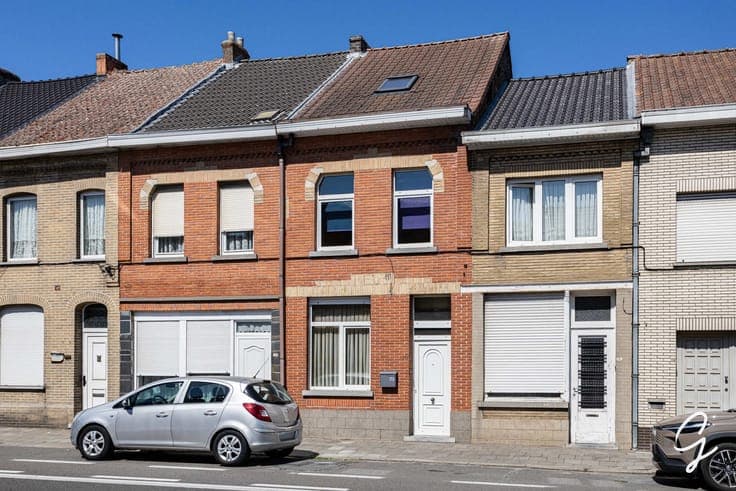 3-bedroom house with a garden and garage in Ninove