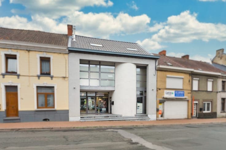 Investment property in La Louvière Houdeng-Goegnies