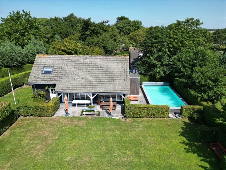 Unique free-standing holiday home in a prime location in Cad