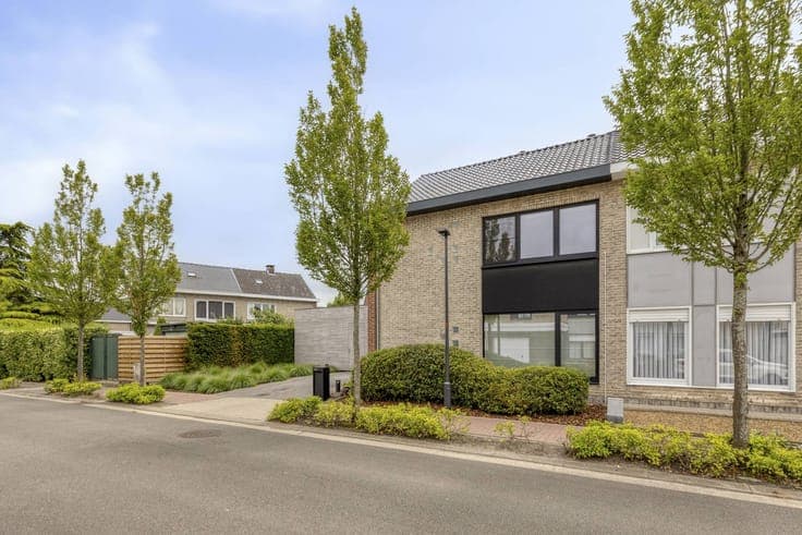 Energy efficient 3-bedroom house in a prime location in Brec