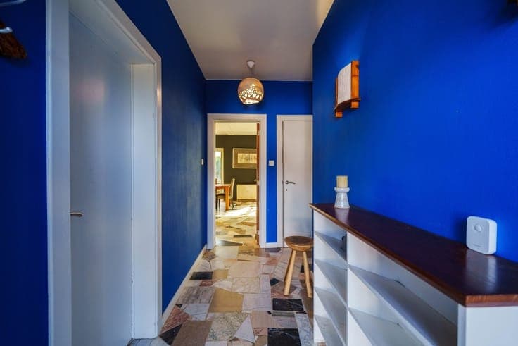 Spacious house with a south-facing yard in need of some upda