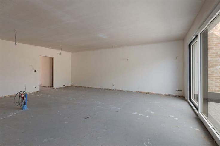 Newly built house on quiet location near Haaltert village
