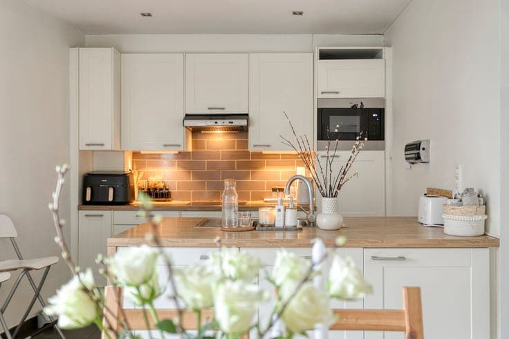 Trendy 2-bedroom townhouse