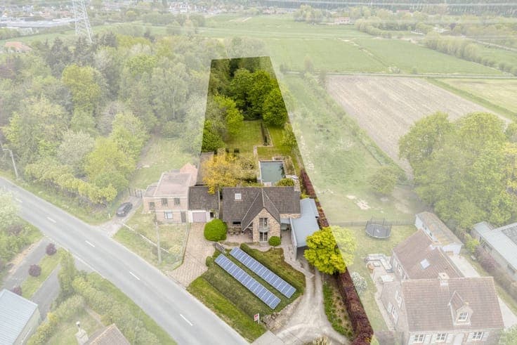 Detached house with outbuilding on a plot of 4012m² in Moerk