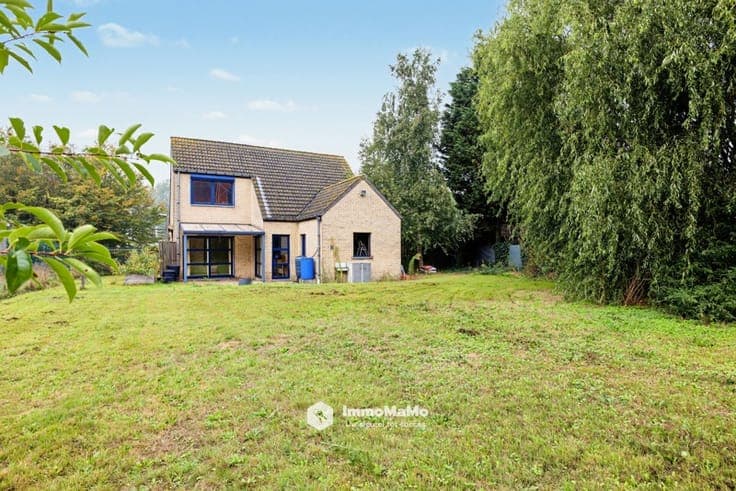 VRIJSTAANDE WONING MET 3 SLPKS EN ROYALE TUIN TE KOOP IN SXW
