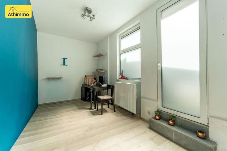Idéal prof. libérale – Habitation rénovée avec 2 espaces pro
