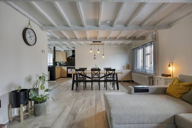 Ready to move in house with a large garden for sale in Zandv