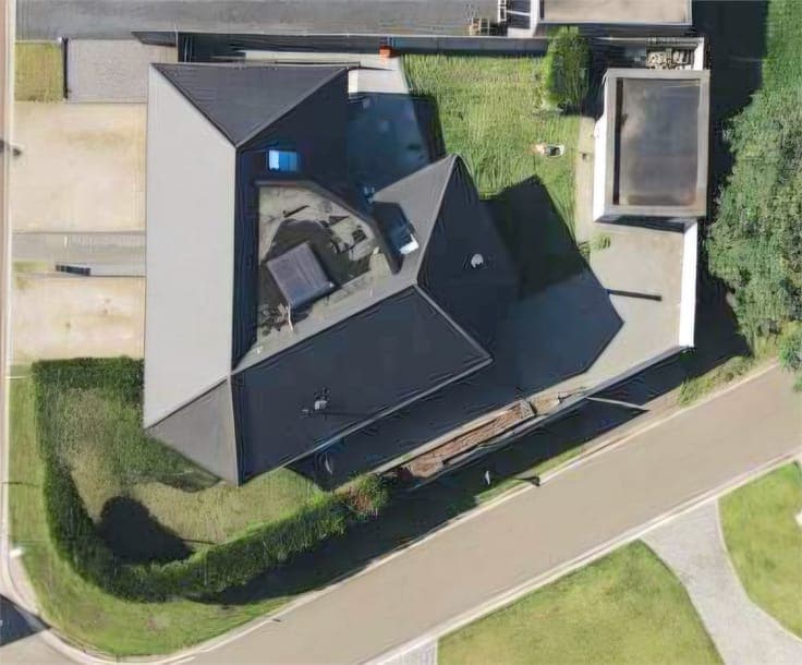 Prachtige luxueuze villa met 4 slpks, 2 badks 450m². Home...