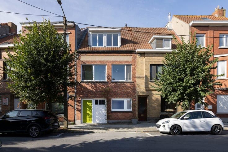 Goed gelegen, knappe woning met modulaire woonfunctie.