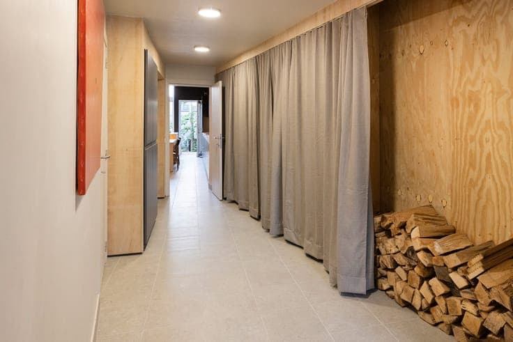 Goed gelegen, knappe woning met modulaire woonfunctie.