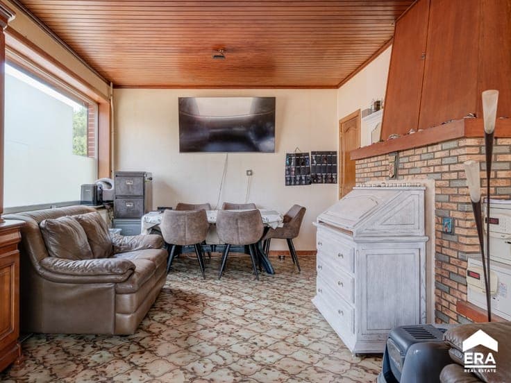 Detached house to renovate with 5 bedrooms