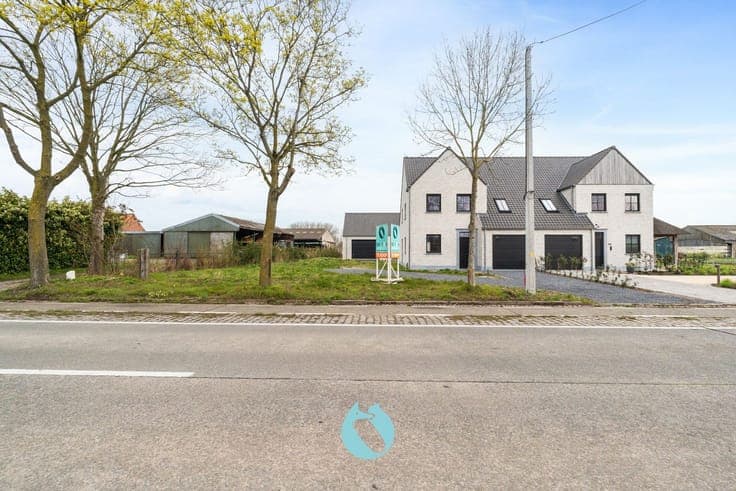 House in Oosteeklo