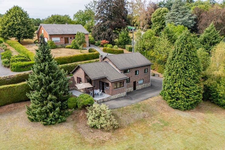 5-Bedroom Home with Breathtaking Views in Érezée