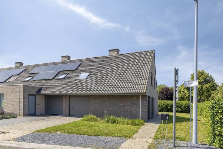 Bright 3-bedroom family home for sale in Kuurne!