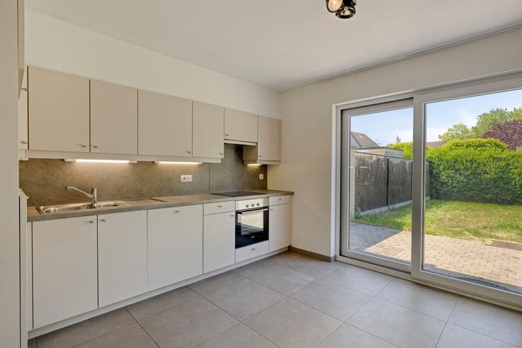 Bright 3-bedroom family home for sale in Kuurne!