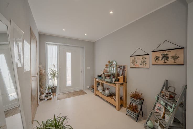 Exceptional bungalow in Ohey: 3 beds & pool!