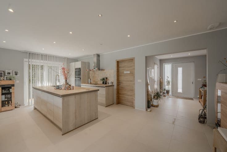 Exceptional bungalow in Ohey: 3 beds & pool!