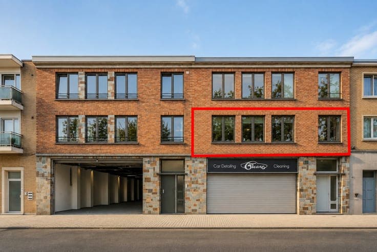 Brugge Sint-Pieters: Ruim 3-slaapkamerappartement