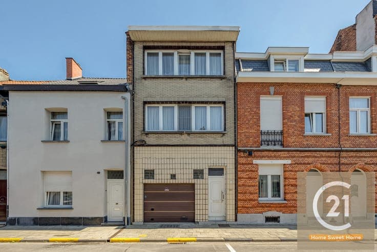 Move-in-ready home with a garage, 3 to 4 bedrooms, beautiful