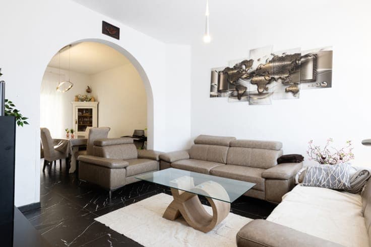 Family home with garden and 3 bedrooms in Drogenbos