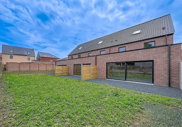 A VENDRE 2 MAISONS CLE SUR PORTE