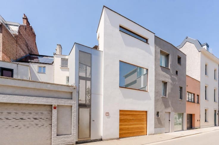 Architectenwoning met binnentuin,dakterras en garage te Gent