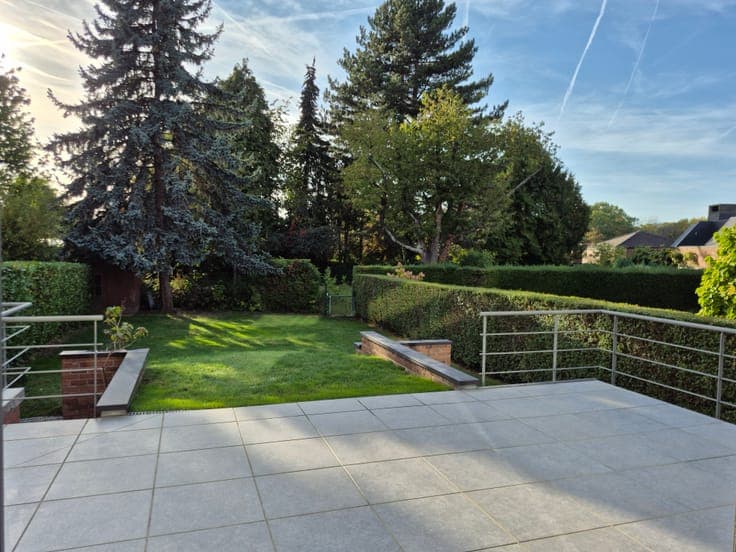 Semi-detached house, 4 bed + studio in Wezembeek-Oppem