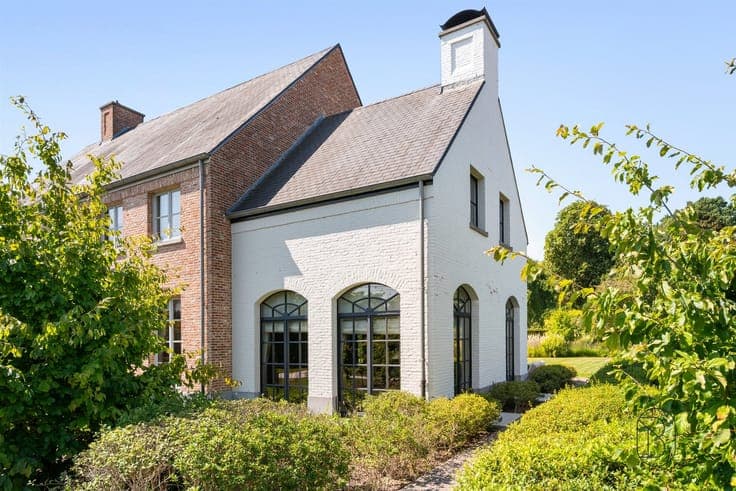 Prachtige klassevilla met mooi aangelegde tuin