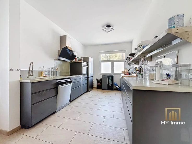 Sale - House Villers-la-Ville - 325,000 €