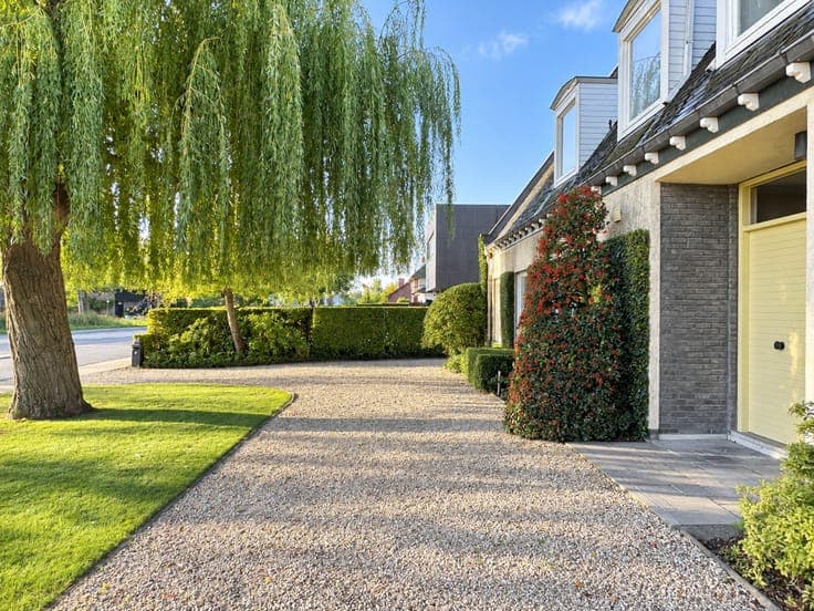 grondig gerenoveerde woning met 5 kamers, parktuin
