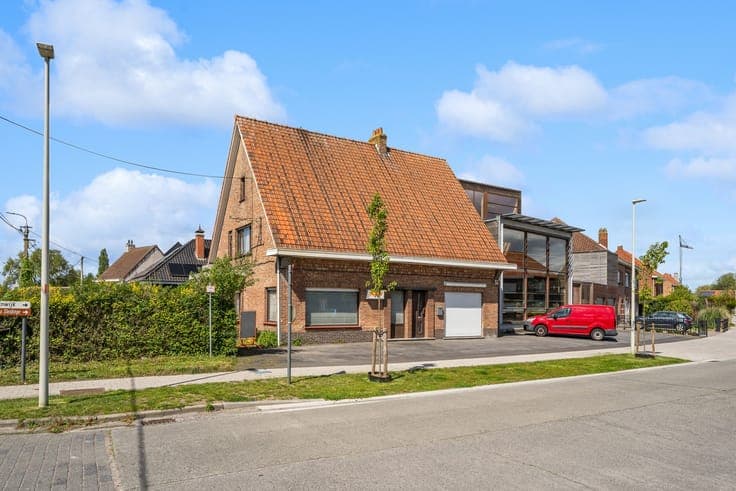 Gezinswoning met handelspand