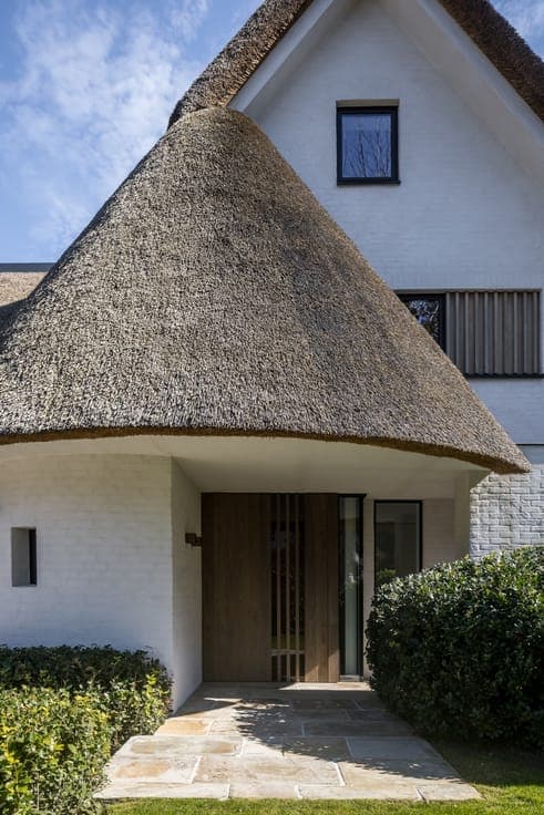 Exceptional Semi-Detached Villa in Prestigious Sparrendre...