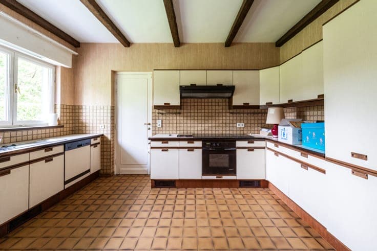Astrid Area: 3-4BR Villa/Office/Bath/Garage