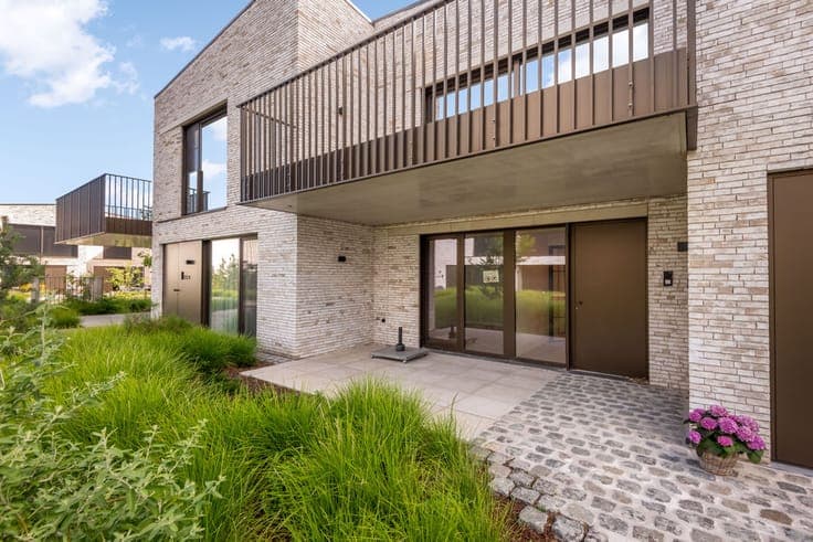 Modern new house with large terraces and an underground doub