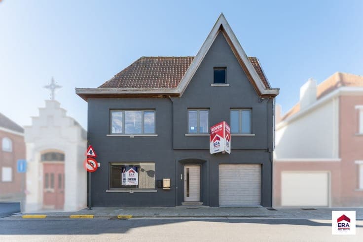 Semi-detached home with versatile space in Dentergem