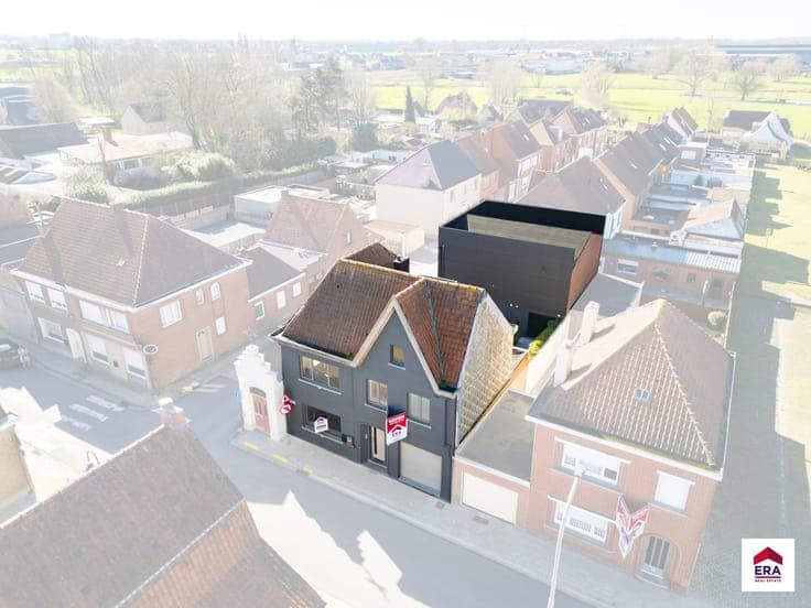 Semi-detached home with versatile space in Dentergem