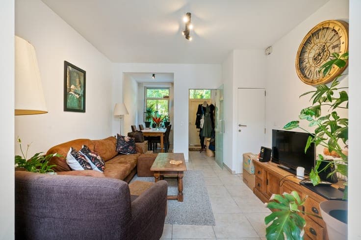 Instapklare, gerenoveerde woning met 3 slaapkamers nabij ...