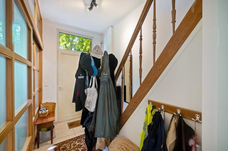 Instapklare, gerenoveerde woning met 3 slaapkamers nabij ...