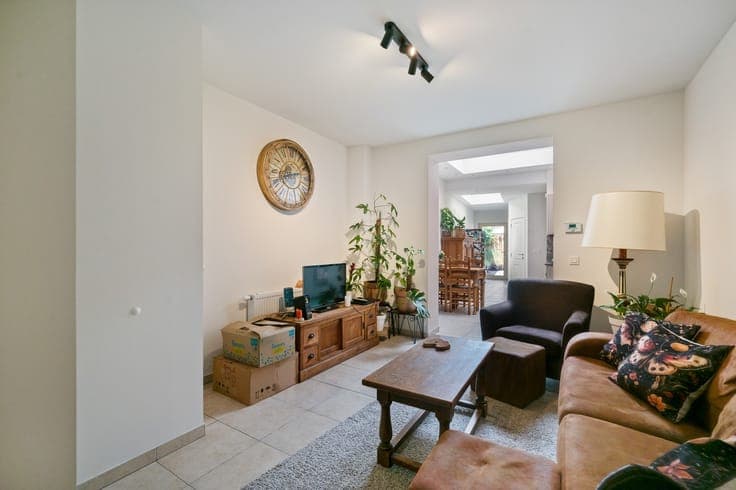 Instapklare, gerenoveerde woning met 3 slaapkamers nabij ...
