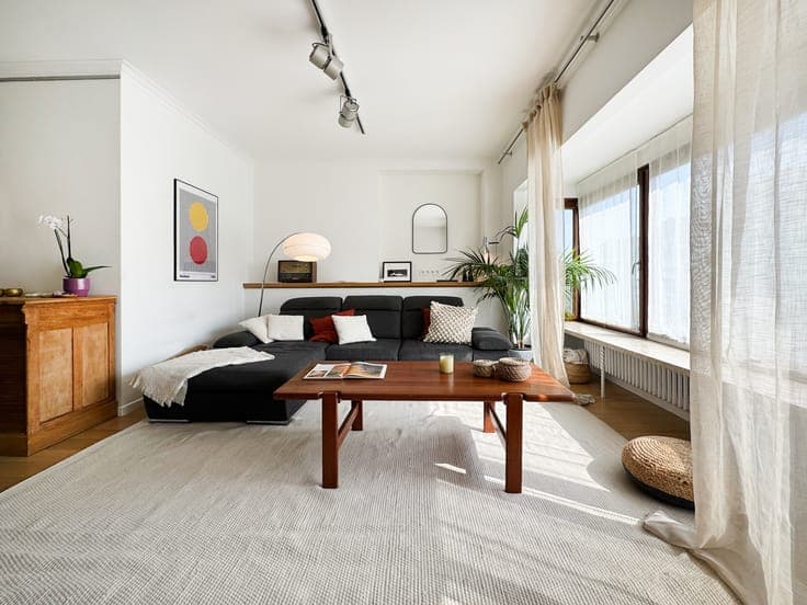Charming 4 BDR house + office with garden and garage