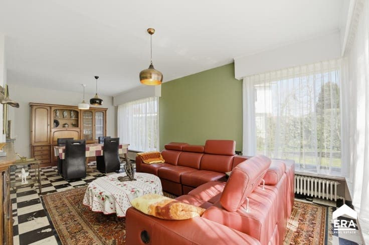 Spacious detached home in quiet Roeselare area