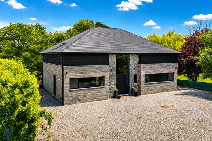 House in Athis