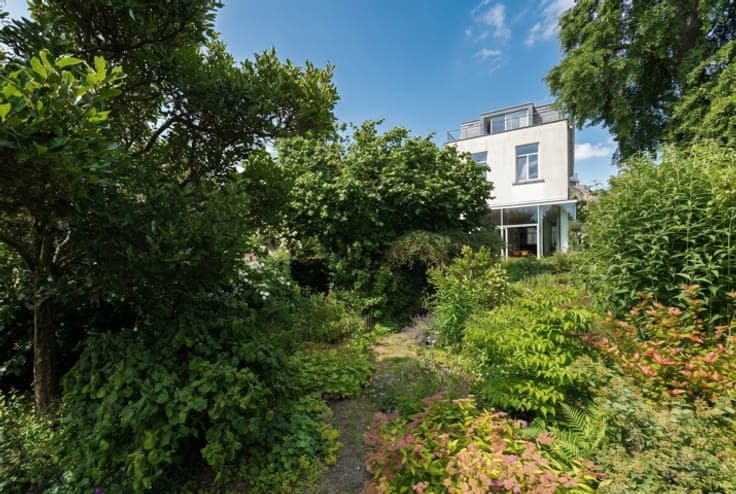 AUDERGHEM - Three-sided house - 7 bedrooms