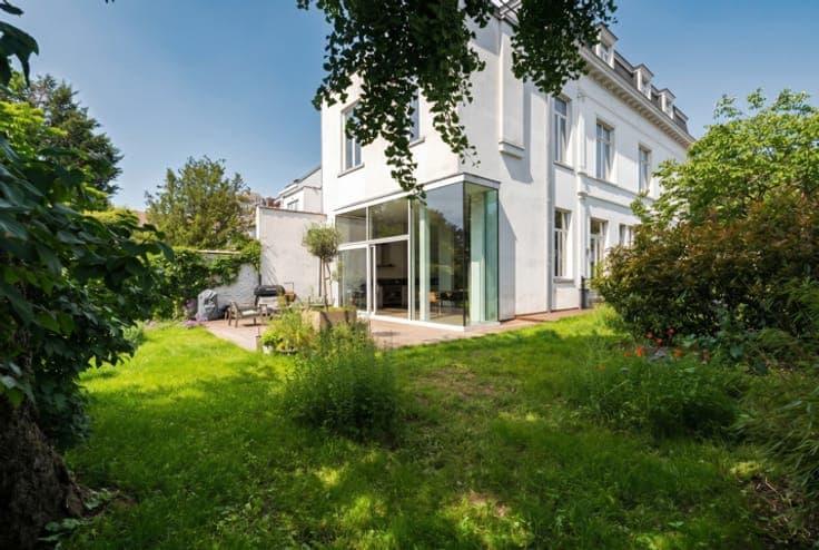 AUDERGHEM - Three-sided house - 7 bedrooms