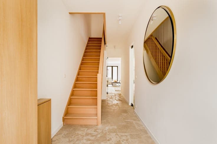 LIVING WITH WOW FEELING IN NEW CONSTRUCTION WITH 4 BDRMS.