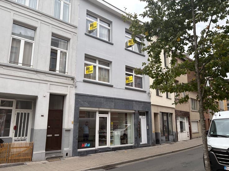 Vergund en verhuurd opbrengstgebouw