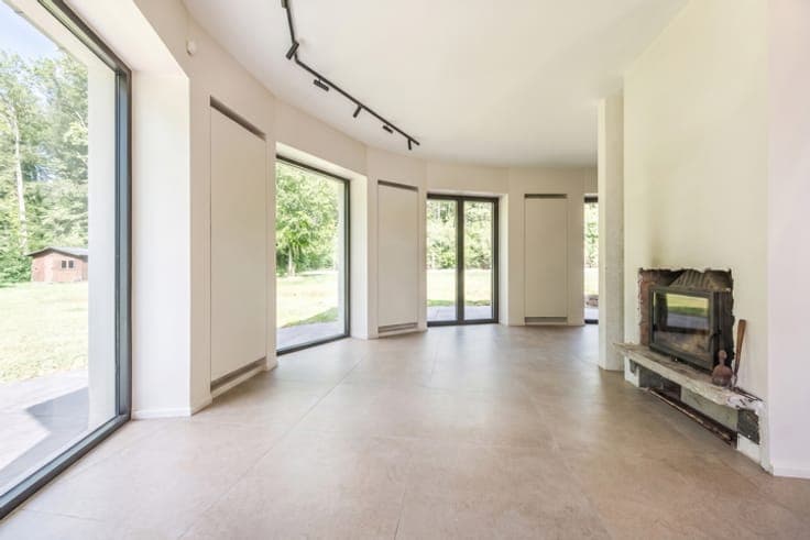 Magnificent quiet villa with views of nature.