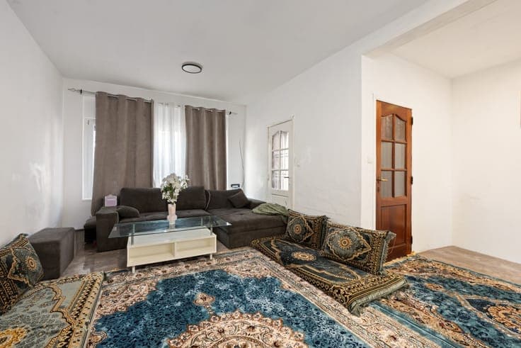 For sale: terraced house in Sint-Niklaas