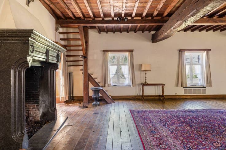 Historic castle farm and moated castle for sale in Grimberge